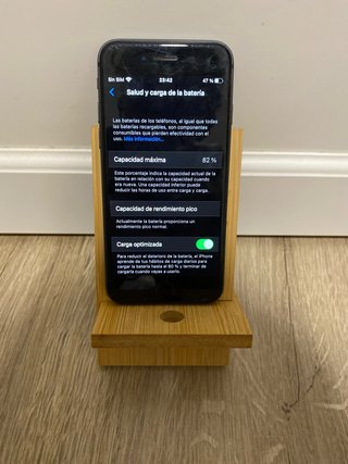 iPhone 8 Apple