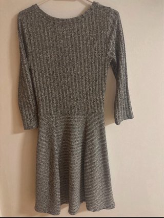 Vestido corto gris