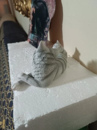 Figura Gatita con dos crías 18cm de largo decoraci