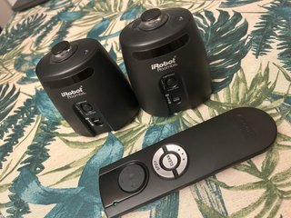 2 Virtual Wall Lighthouse iRobot Roomba + Mando