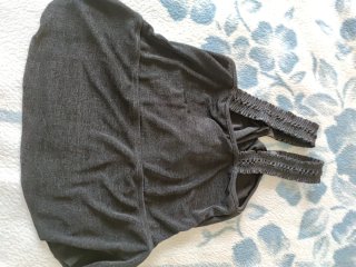 Top de licra gris drapeado