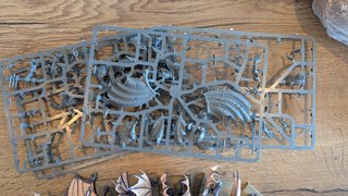 6 Miniaturas tipo Vargheist sin montar