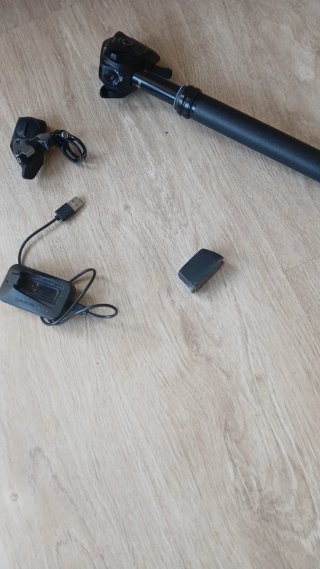 Tija telescópica SRAM AXS