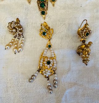 Lote Pendientes Fallera Oro y Verde