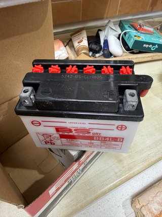 Batería BS BB4L-B para ciclomotor totalmente nueva