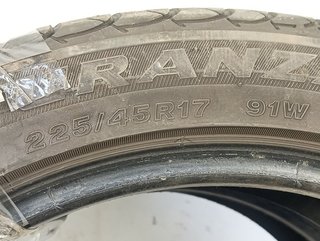 NEUMATICO 22545R1791W