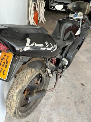 Aprilia RS 50/74 cc Negra para restaurar