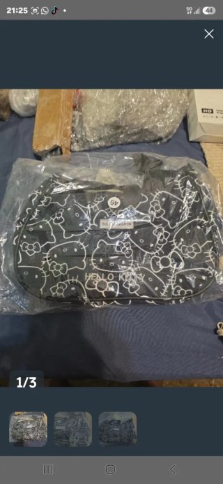 Bolso Negro Hello Kitty