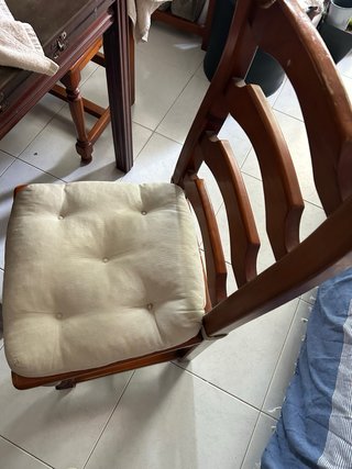 Tavolo da pranzo estensibile in legno massello per 6 sedie