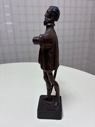 Figura Don Quijote tallada madera