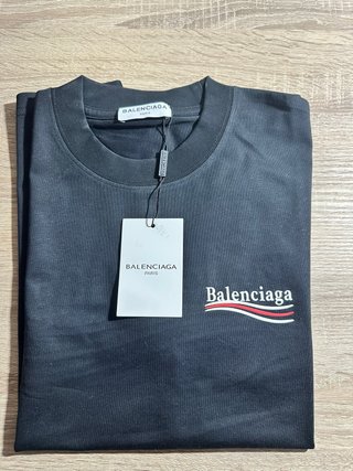Camiseta Balenciaga Negra Talla S