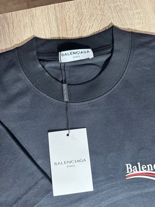 Camiseta Balenciaga Negra Talla S