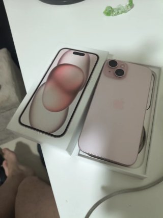 iPhone 15 Rosa
