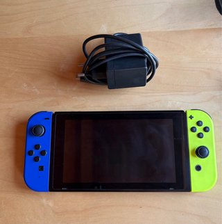 Nintendo Switch Edición Splatoon con cargador