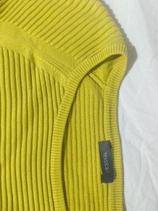 Jersey Bershka verde lima acanalado