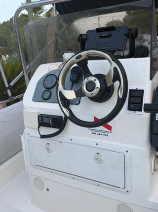 Semirrígida medline con Suzuki 4 tiempos