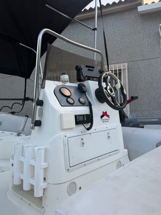 Semirrígida medline con Suzuki 4 tiempos