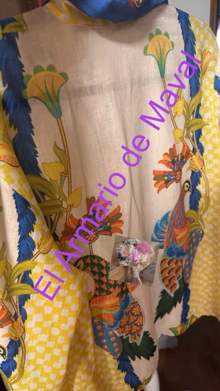 Camisa estampada amarilla