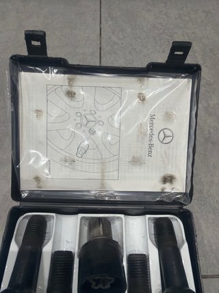 Tornillos Antirrobo Mercedes