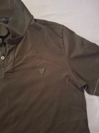 Polo Guess Caqui Talla L