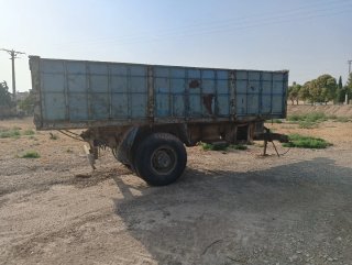 Carreta volquete sin documentación
