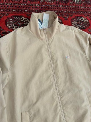 Chaqueta Tommy Jeans ligera