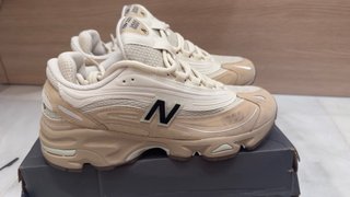 Sneakers New Balance M1000 Beige Taglia 43