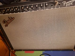 Amplificador Fender Frontman 212R