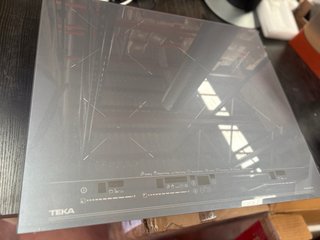 Estufa vitrocerámica Teka 4 fuegos
