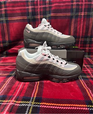Nike Air Max 95 Gris y Rosa