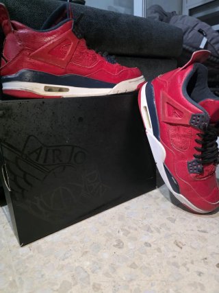 Jordan Retro 4 educcion JRD