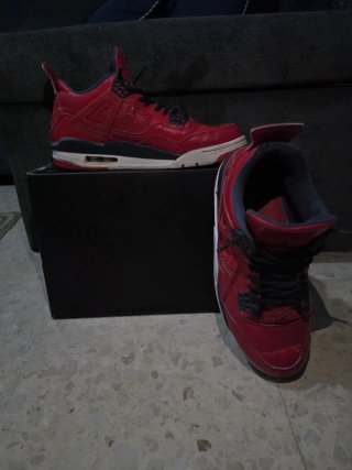Jordan Retro 4 educcion JRD