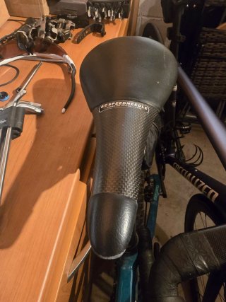 Sillín Tune Speedneedle Carbon 109gr