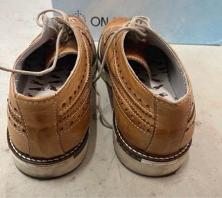 Zapatos de vestir marrones