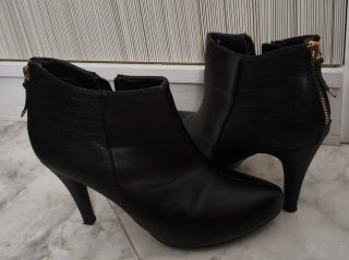 Botines tacón negros talla 41
