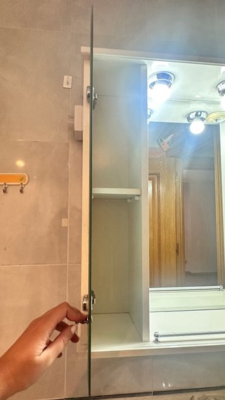 Espejo Botiquín Baño con Luces y Enchufe