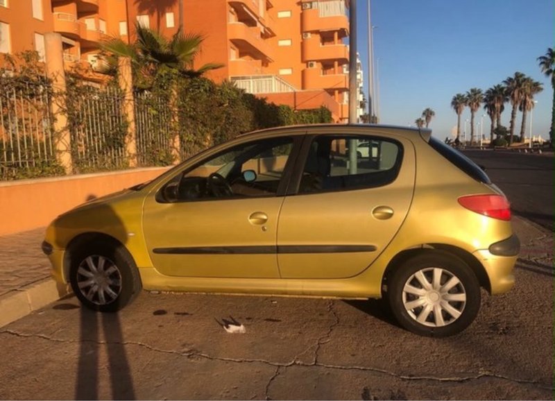 Peugeot 206 2002 - foto 1