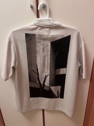 Camiseta Bershka Inner Haven Beige