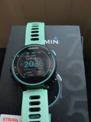 Garmin Forerunner 735XT GPS Running Watch