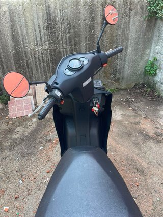 Kymco Agility Carry 50 Negra.Muy nueva