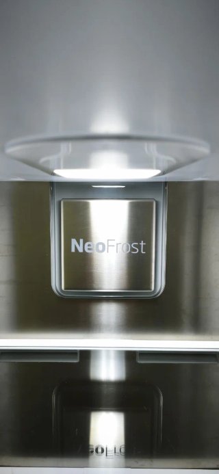 Frigorífico Combinado Beko BCNA306E3SN