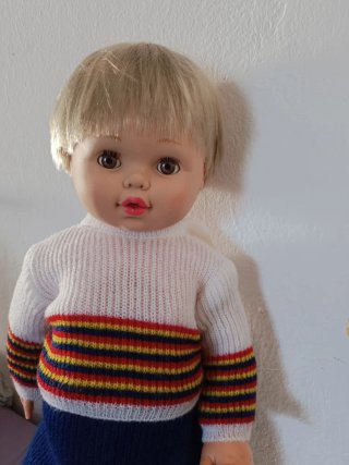 Muñeco niño rubio jersey rayas