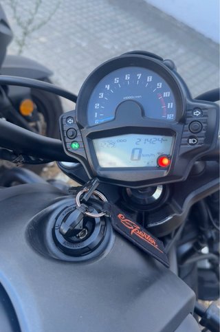 Kawasaki Vulcan S Negra