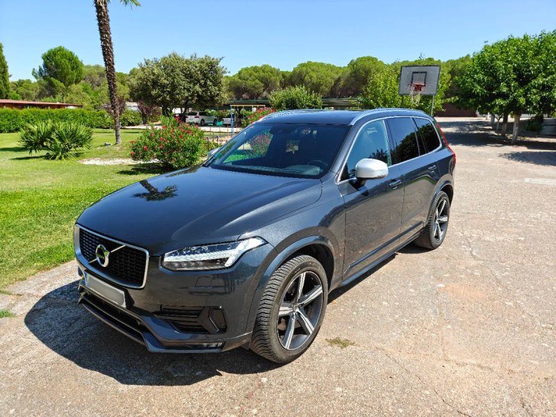 Volvo XC90 2017 - foto 1
