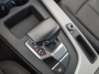 Audi A4 Advanced 30 TDI 100 kW (136 CV) S tronic