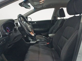 Kia Sportage 1.6 MHEV Business 4x4 100 kW (136 CV)