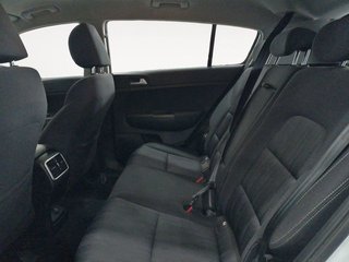Kia Sportage 1.6 MHEV Business 4x4 100 kW (136 CV)