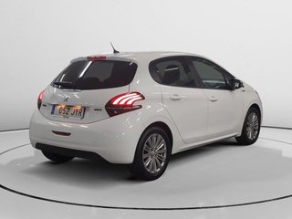 Peugeot 208 PureTech 82 Style 60 kW (82 CV)