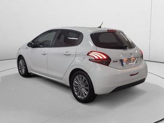 Peugeot 208 PureTech 82 Style 60 kW (82 CV)