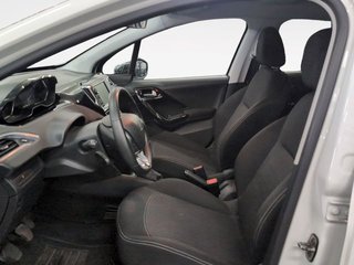 Peugeot 208 PureTech 82 Style 60 kW (82 CV)